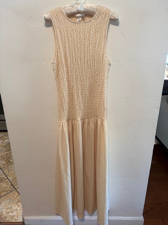 H&M Dresses & Skirts - H&M Cream Maxi Dress with Textured Bodice